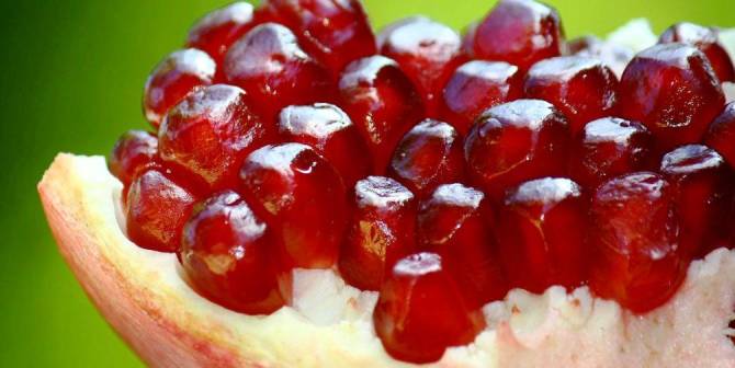 Health benefits of pomegranate seeds