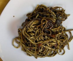Linguine with cuttlefish and cuttlefish ink sauce