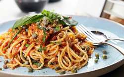 Spaghetti with Tuna, Chilli & Capers