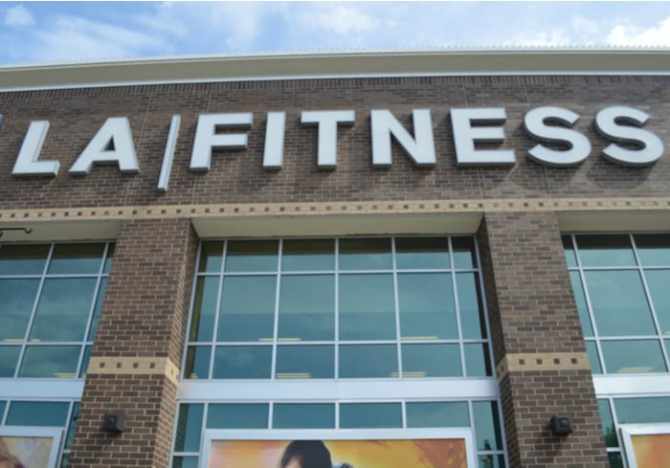 Why is LA fitness near me the best workout center?