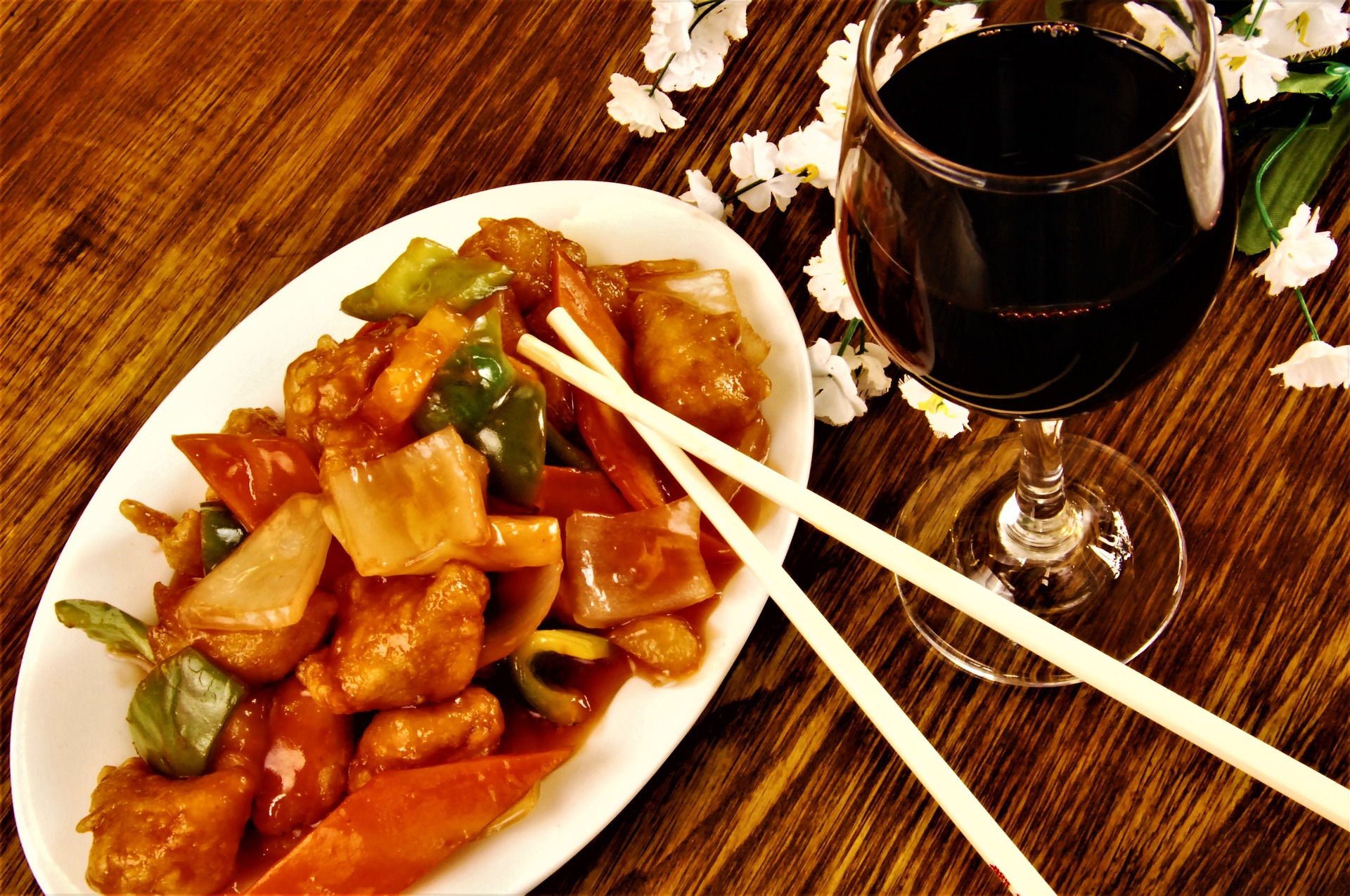 What Wine Goes With Chinese Food and How to Pair Them?