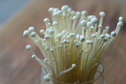 How to Cook Enoki Mushrooms for Ramen