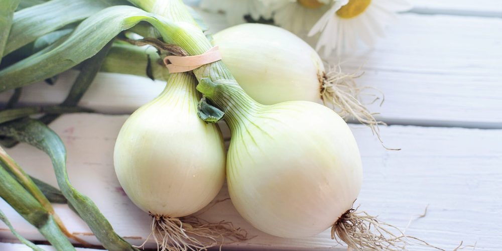 How Long Do Onions Last When Raw, Peeled, or Cooked