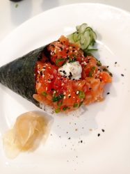hand roll sushi