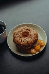 Bagel With Cream Cheese Calories 