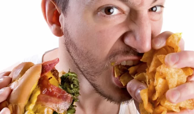 FIVE WAYS TO TRY AND PREVENT BINGE EATING